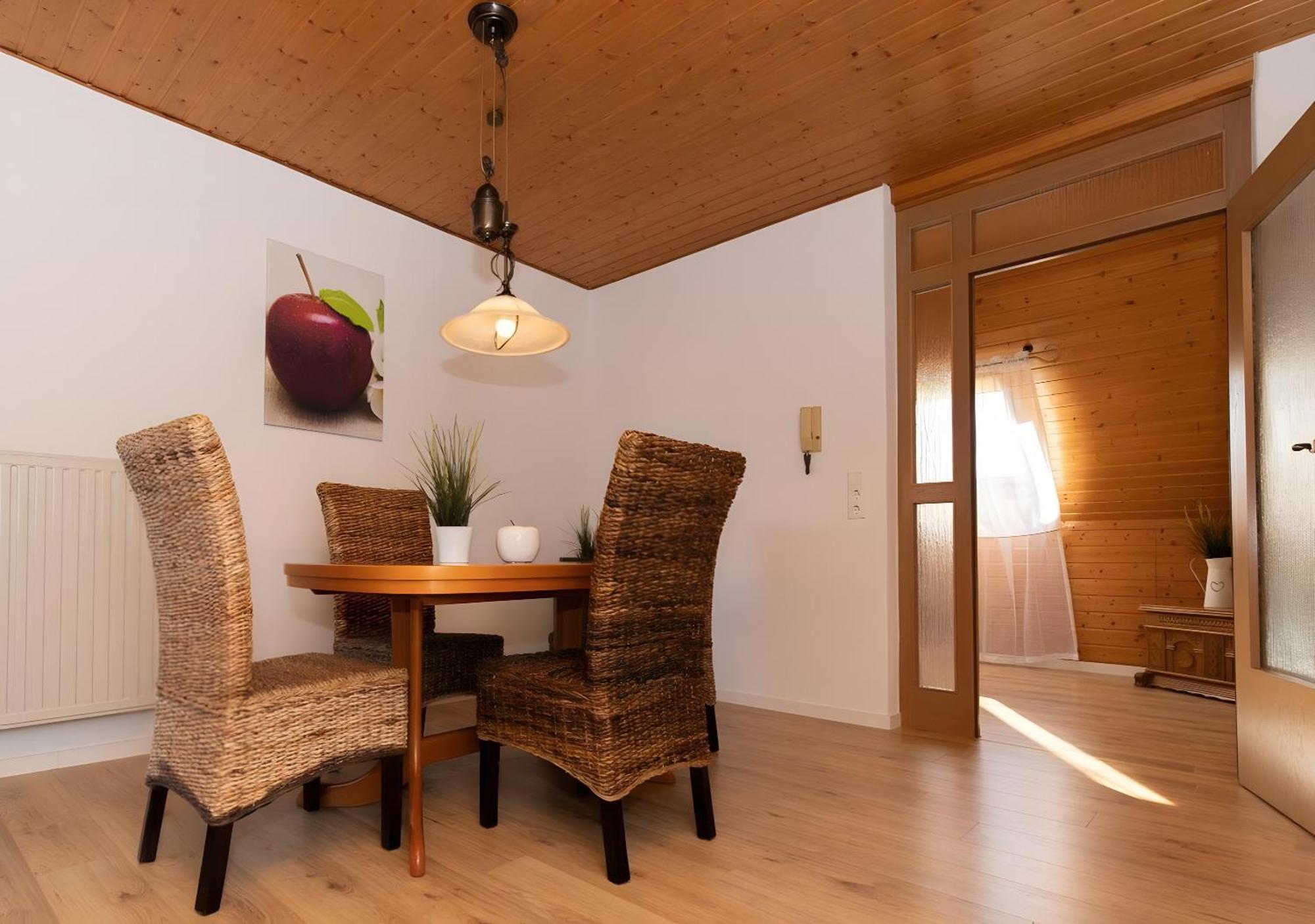 Ferienwohnung Apfelbluete Burgbernheim Екстериор снимка